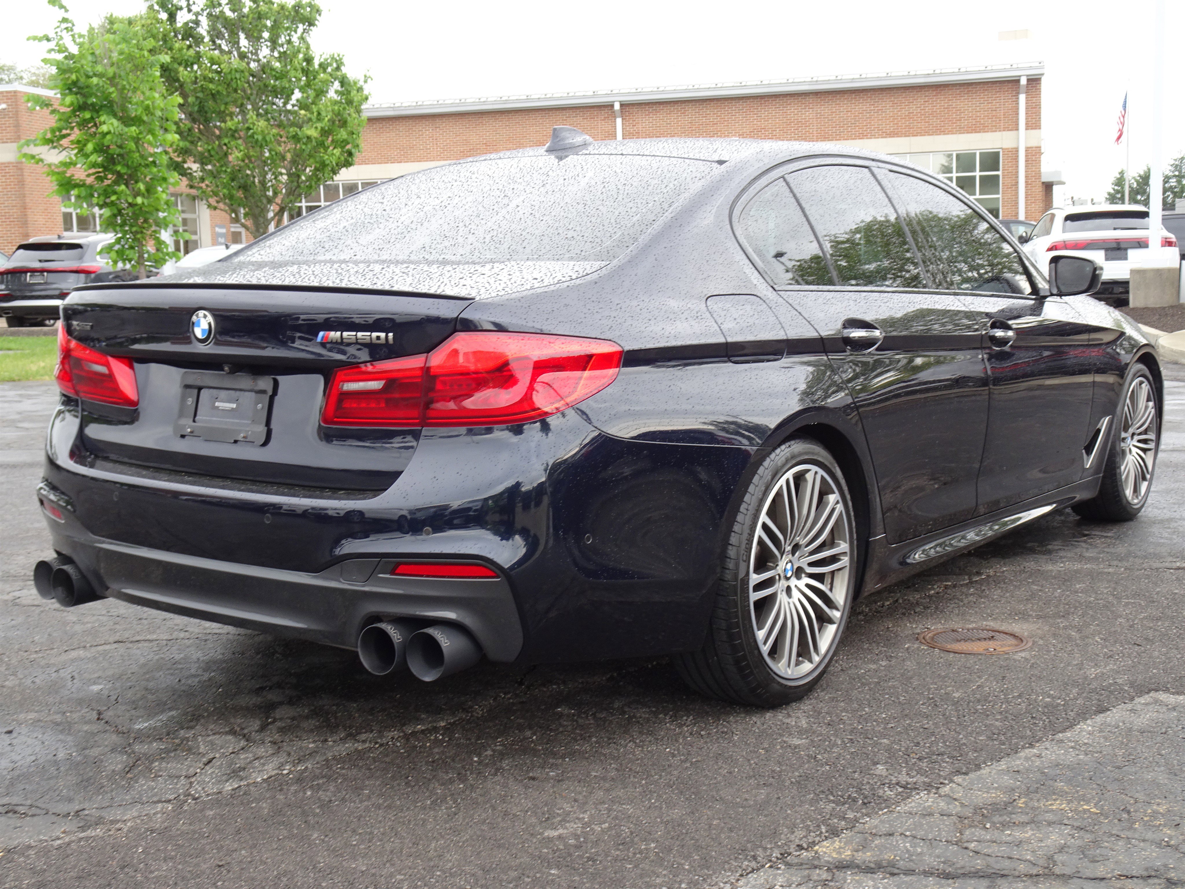 Used 2018 BMW M550i xDrive AWD/4WD image 5