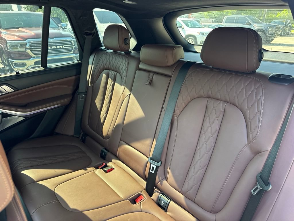 Used 2021 BMW X5 M50i w/ Executive Package AWD/4WD image 11