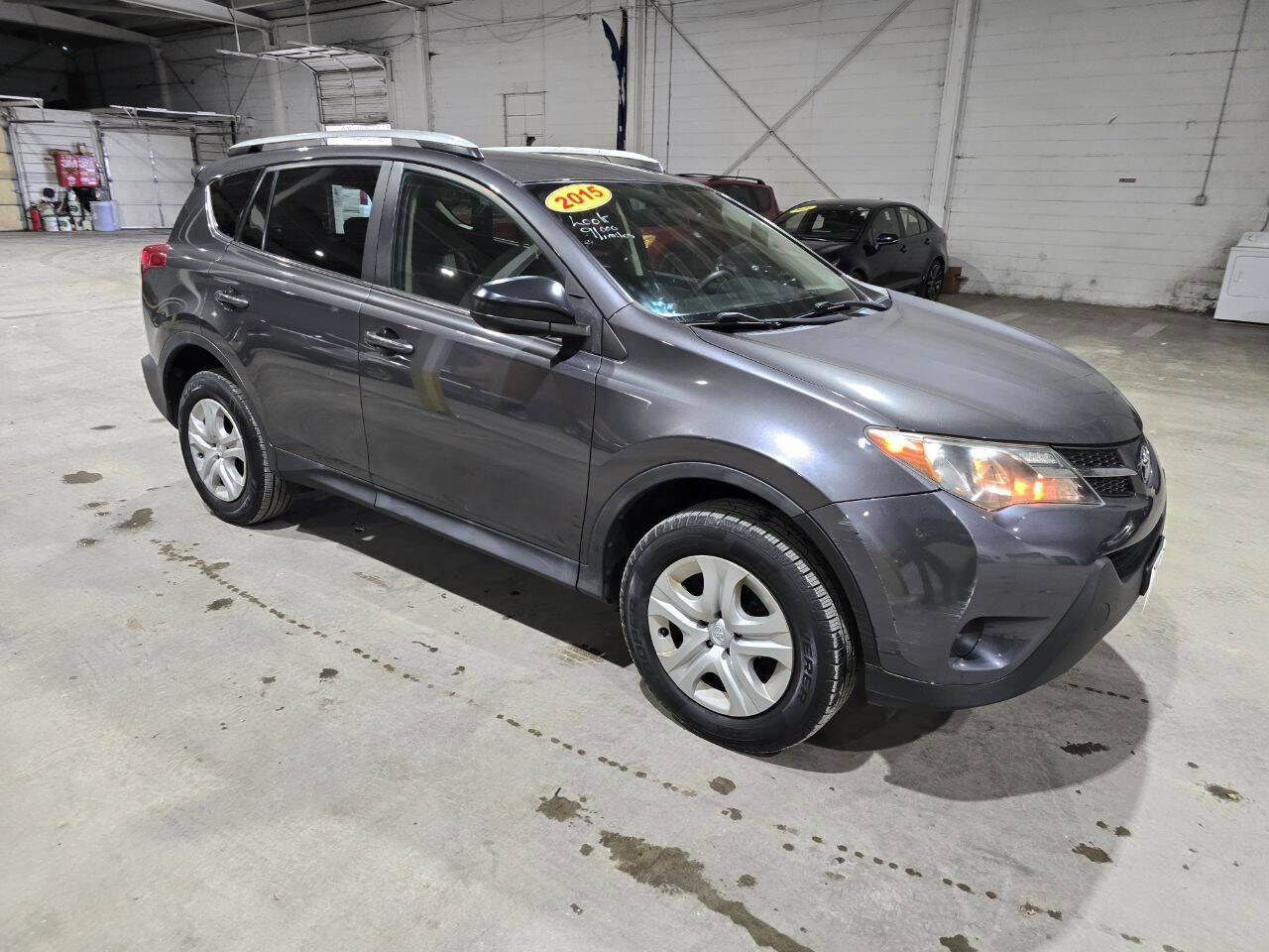Used 2015 Toyota RAV4 LE image 17