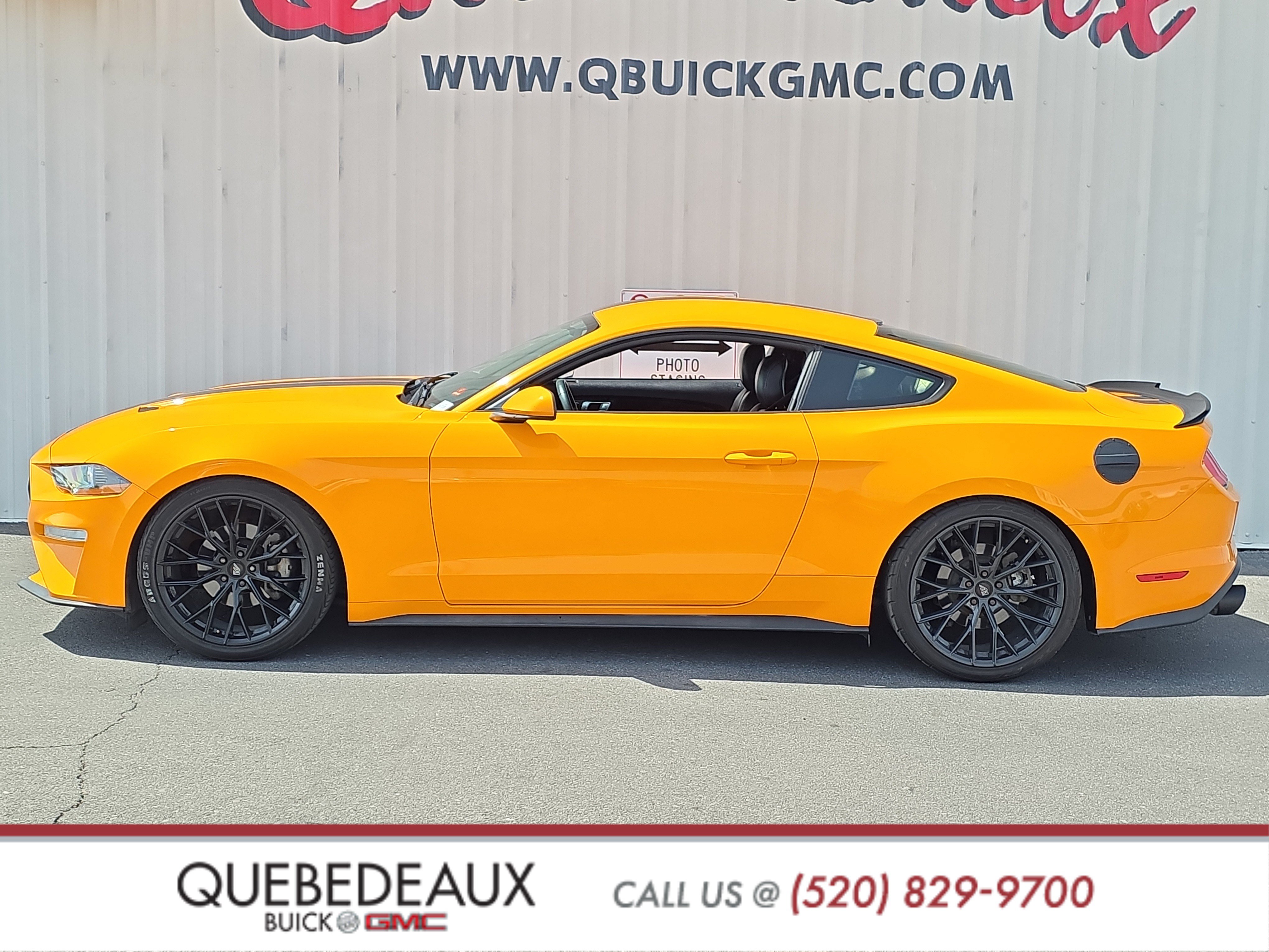 Used 2018 Ford Mustang Coupe RWD image 4