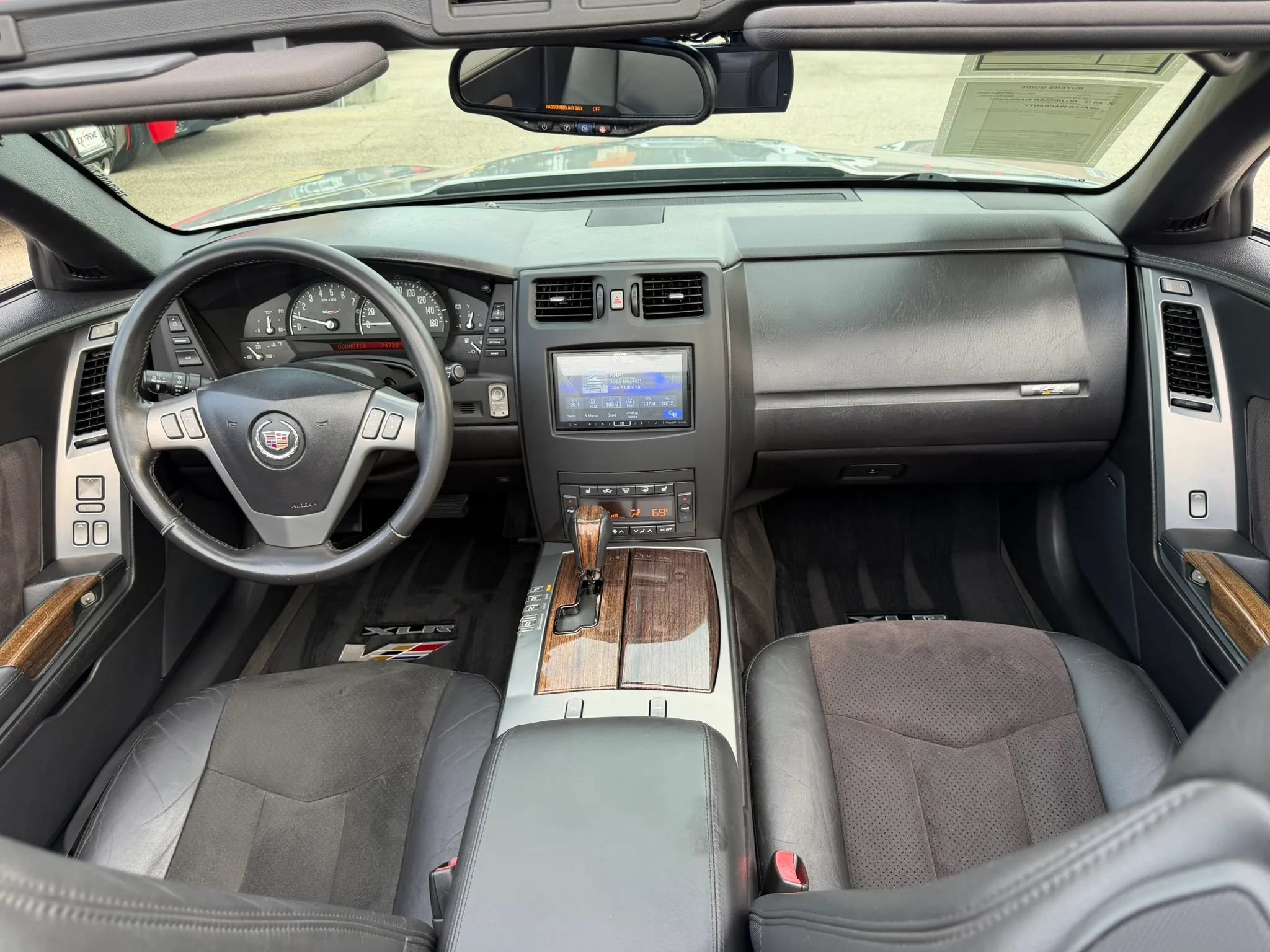 Used 2007 Cadillac XLR V RWD image 25