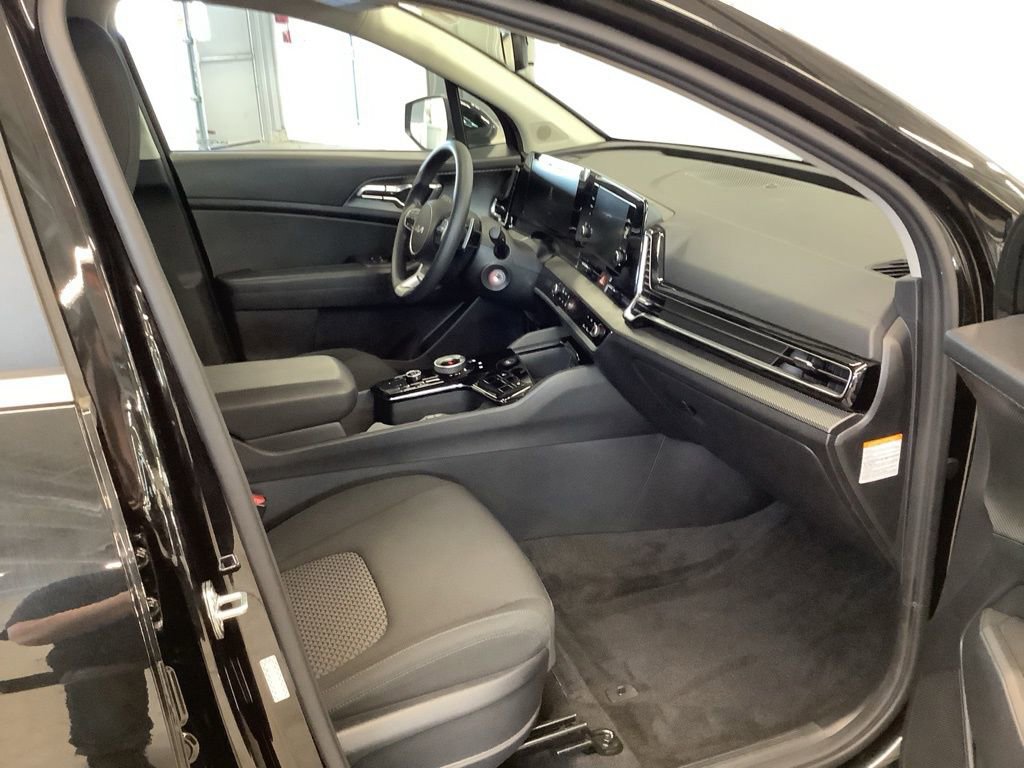 Certified 2023 Kia Sportage LX image 20