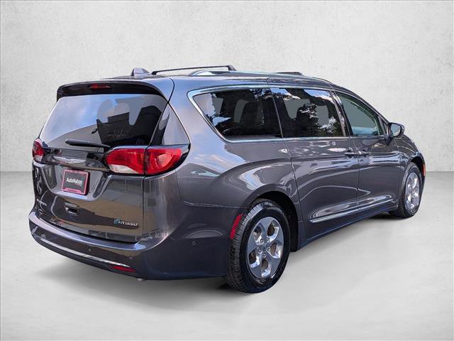 Used 2018 Chrysler Pacifica Limited w/ Advanced Safetytec Group image 5