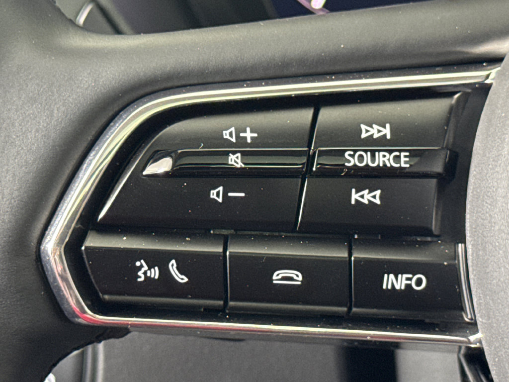 Certified 2025 MAZDA CX-70 Plug-In Hybrid w/ Premium Pkg AWD/4WD image 25
