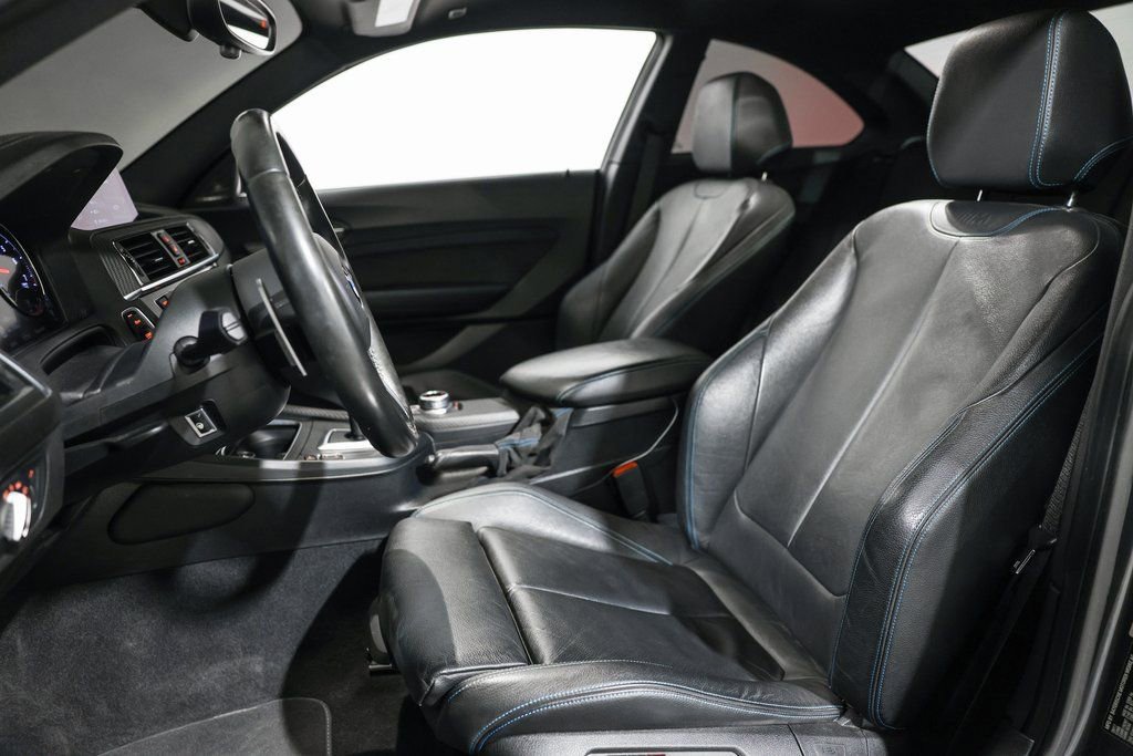 Used 2018 BMW M2 image 28