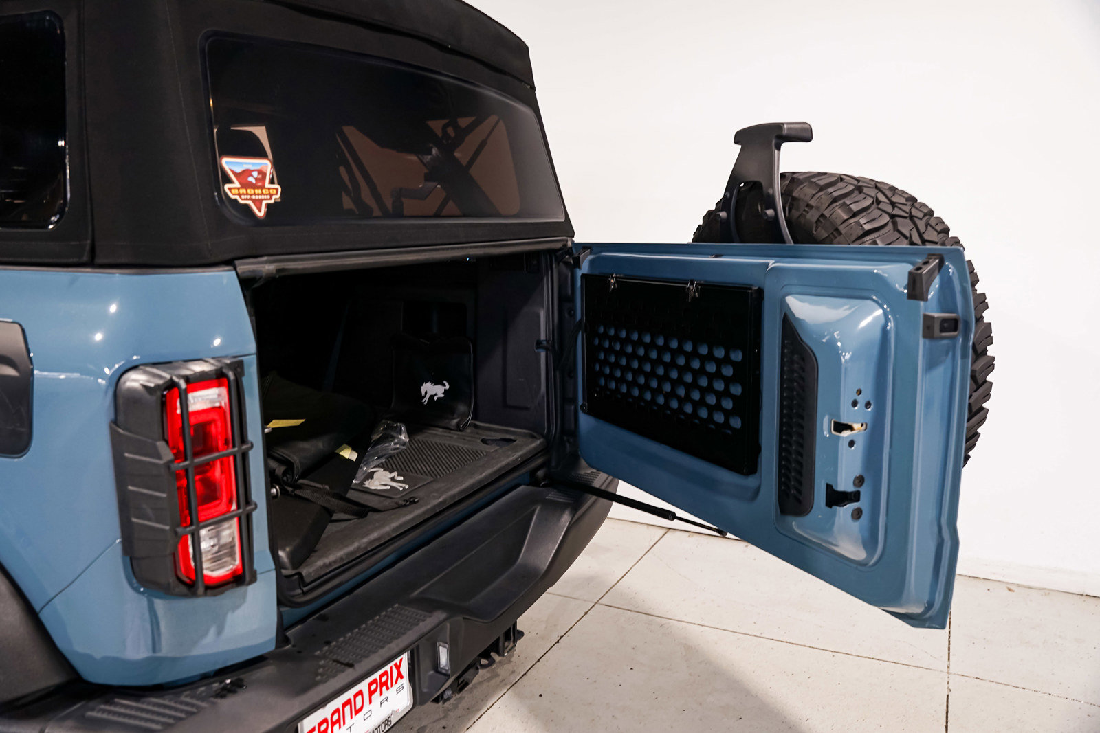 Used 2022 Ford Bronco Black Diamond image 59