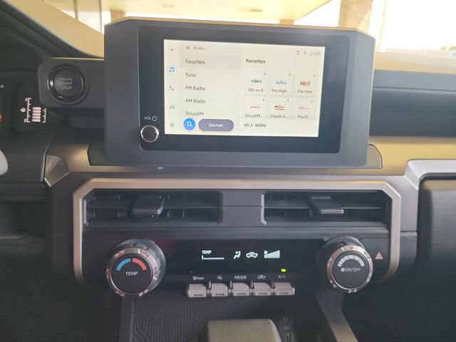Used 2025 Toyota Tacoma SR5 AWD/4WD image 17