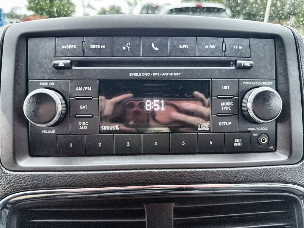 Used 2016 Dodge Grand Caravan SE FWD image 21