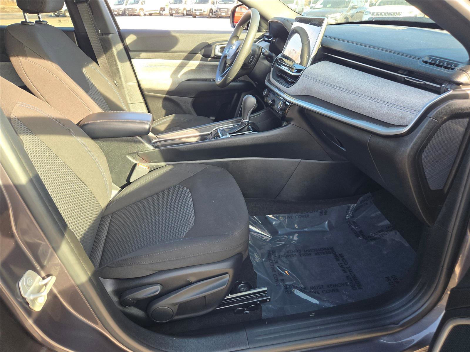 Used 2024 Jeep Compass Sport image 8