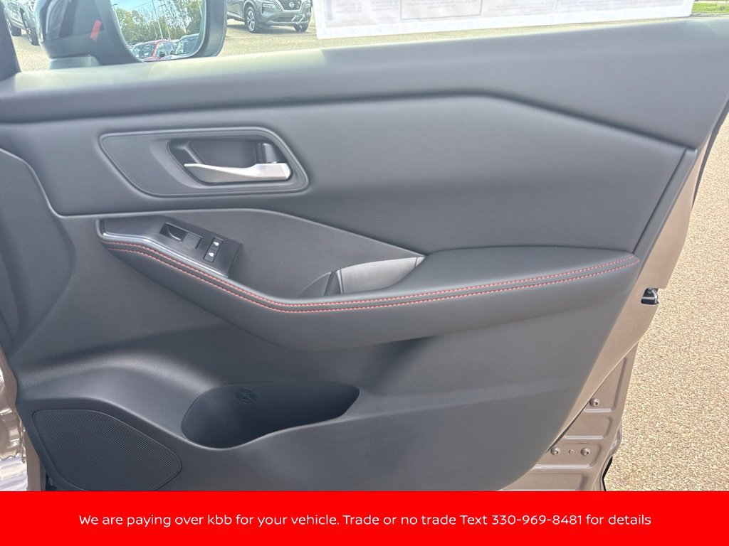New 2027 Nissan Rogue SV w/ Rock Creek Premium Package AWD/4WD image 31