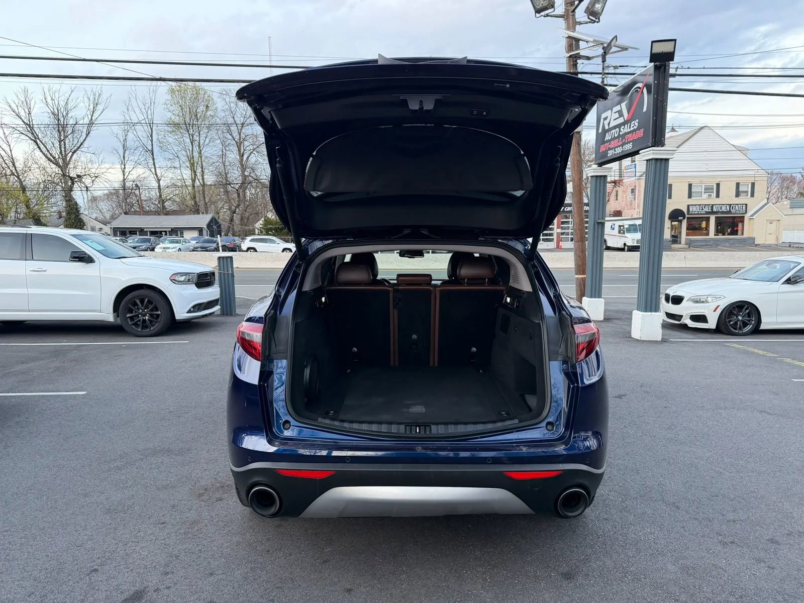 Used 2019 Alfa Romeo Stelvio Ti Lusso w/ Quick Order Package 22X Lusso image 19