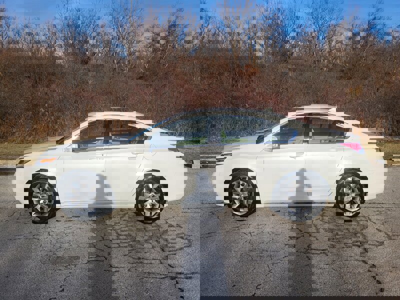 Used 2012 Acura TL w/ Technology Package image 3