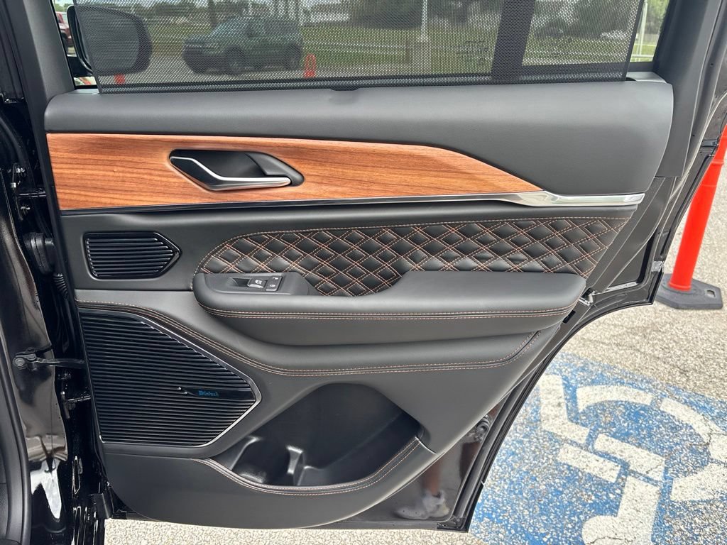 New 2027 Jeep Grand Cherokee Summit AWD/4WD image 20