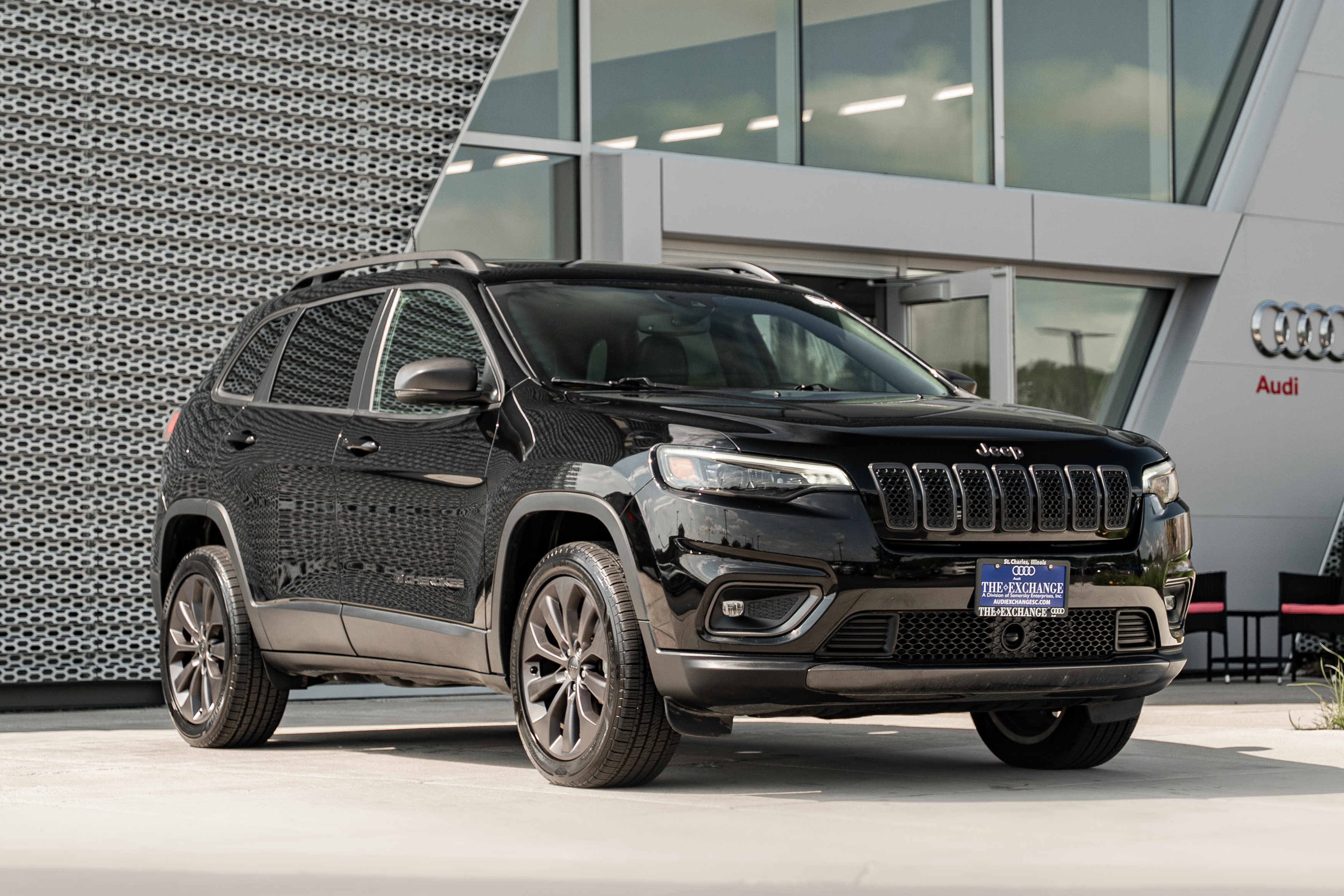 Used 2021 Jeep Cherokee Latitude Lux 80th Anniv w/ Quick Order Package 26U 80TH AWD/4WD image 1