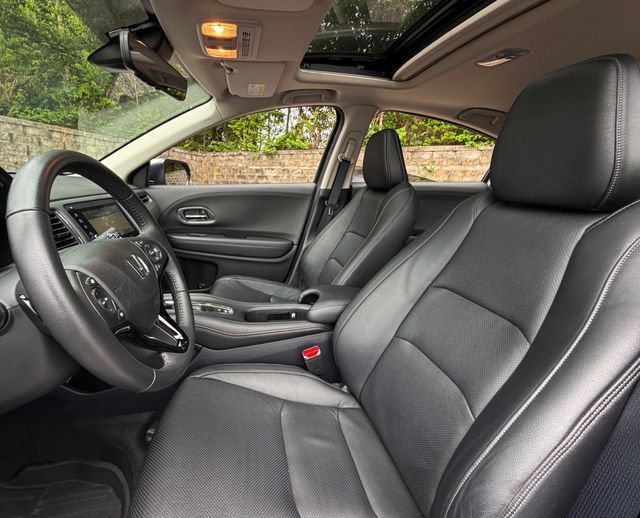 Used 2020 Honda HR-V Touring image 13
