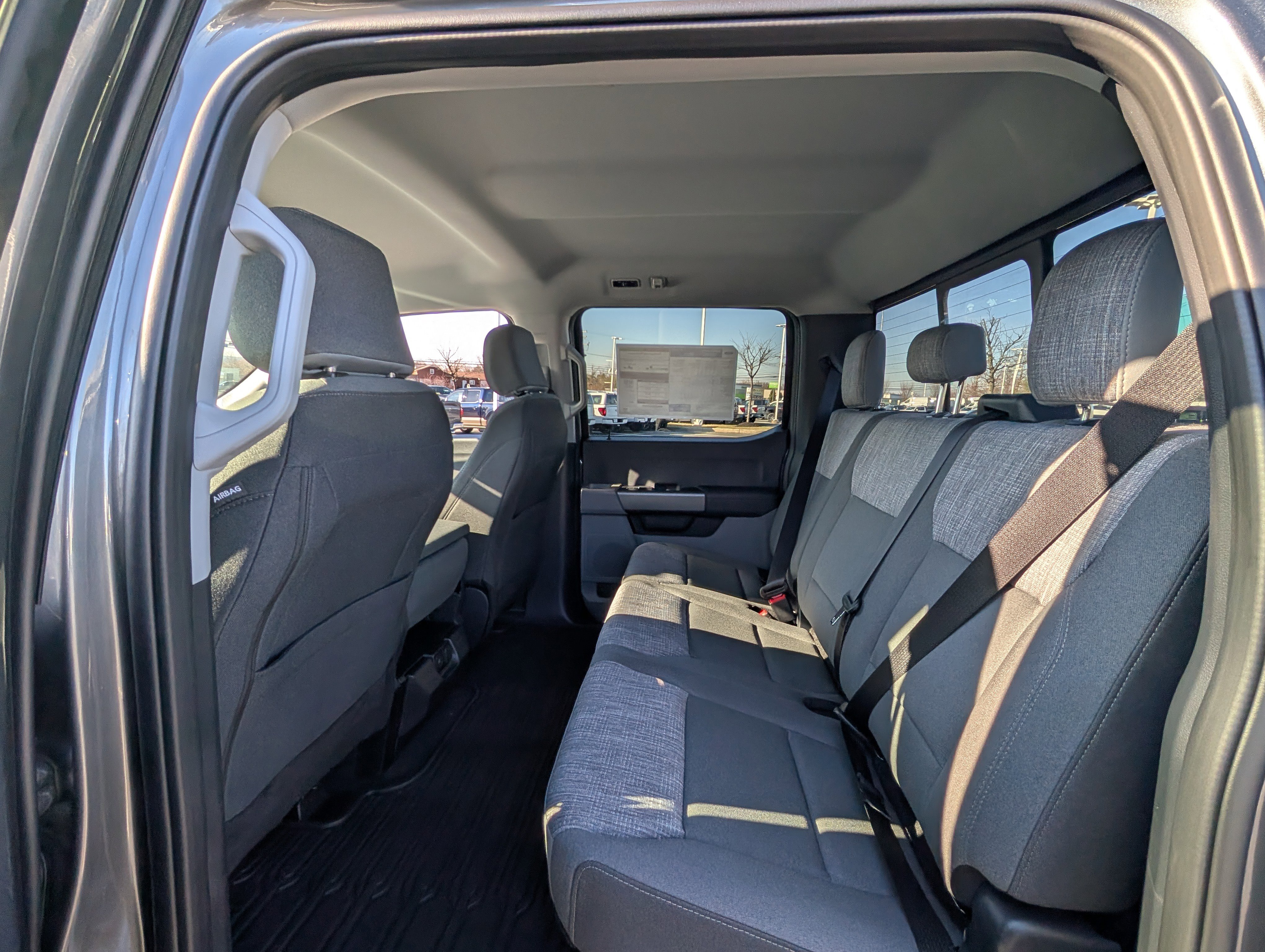 New 2026 Ford F250 XLT w/ FX4 Off-Road Package image 9