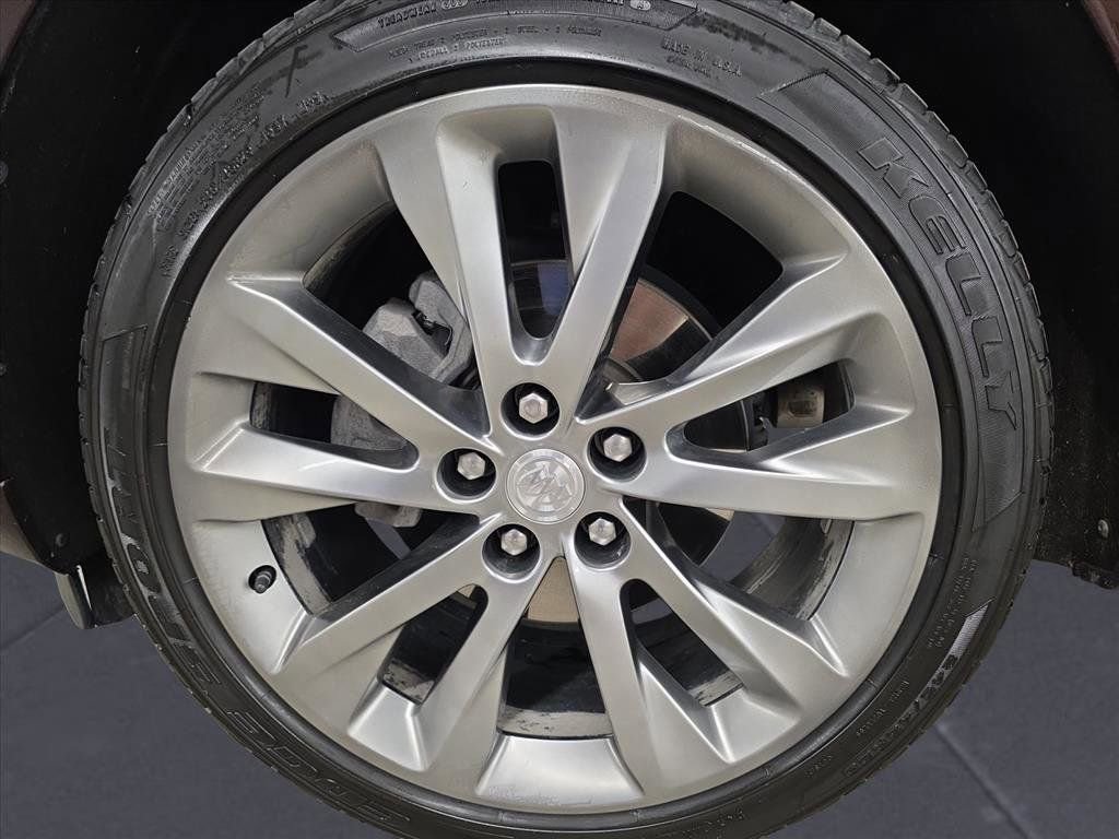 Used 2021 Buick Envision Avenir image 10