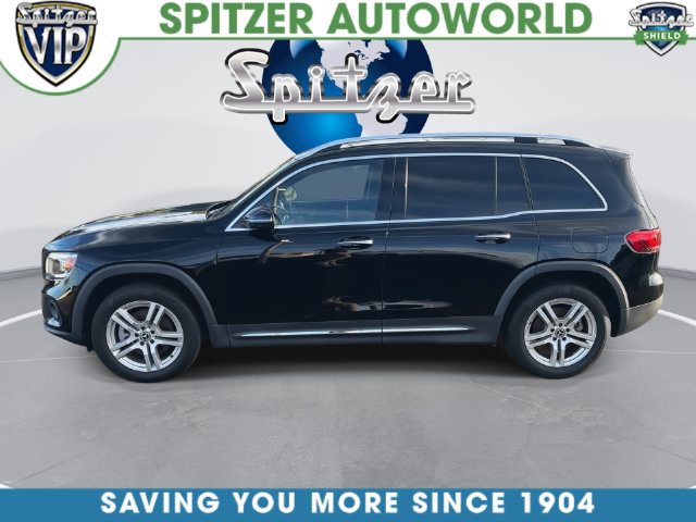 Used 2023 Mercedes-Benz GLB 250 4MATIC w/ Premium Package image 9