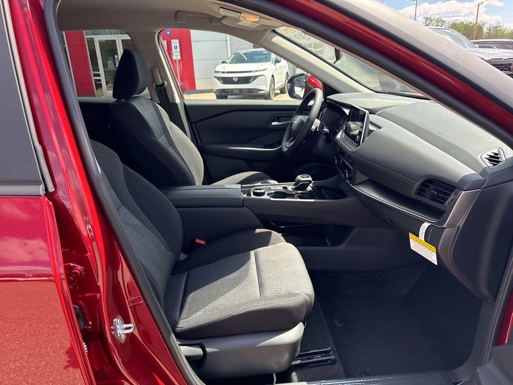 New 2026 Nissan Rogue SV w/ Cold Weather Package AWD/4WD image 22