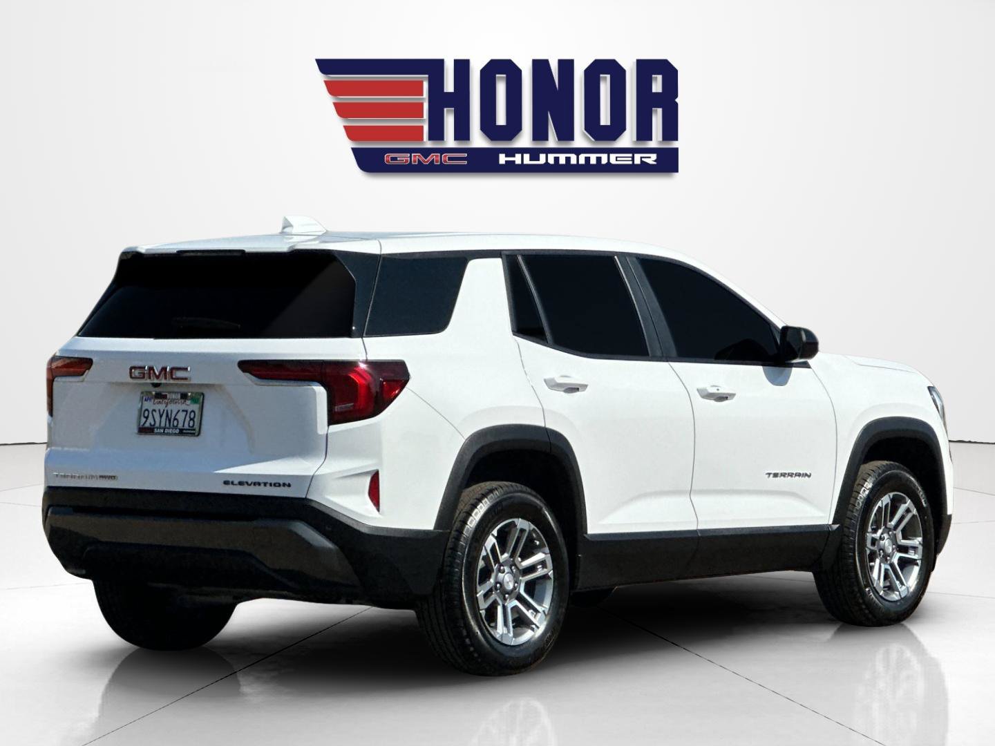 Used 2025 GMC Terrain Elevation AWD/4WD image 4