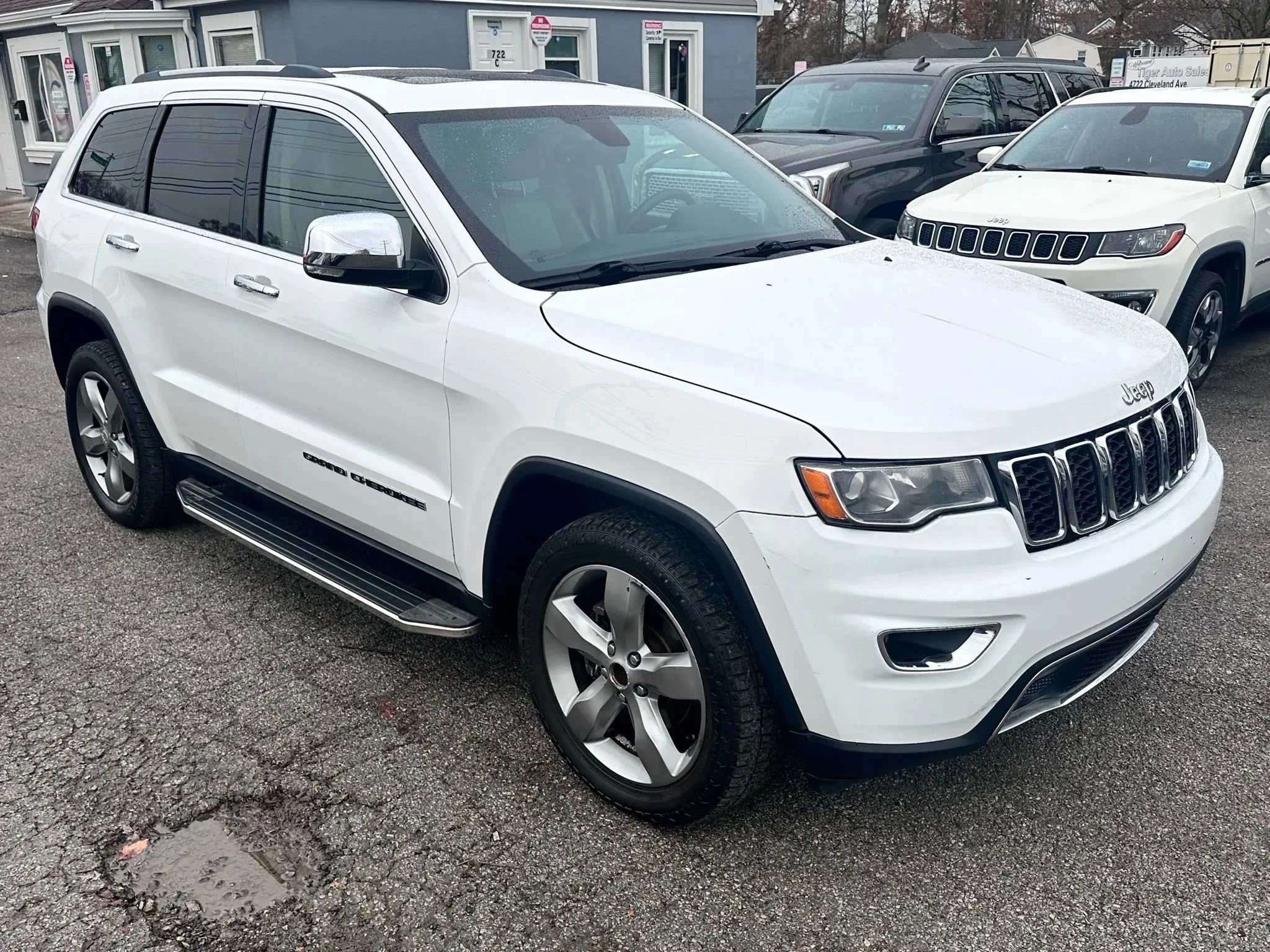 Used 2018 Jeep Grand Cherokee Limited image 7