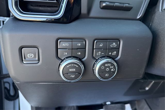 New 2026 GMC Sierra 2500 Denali Ultimate image 17