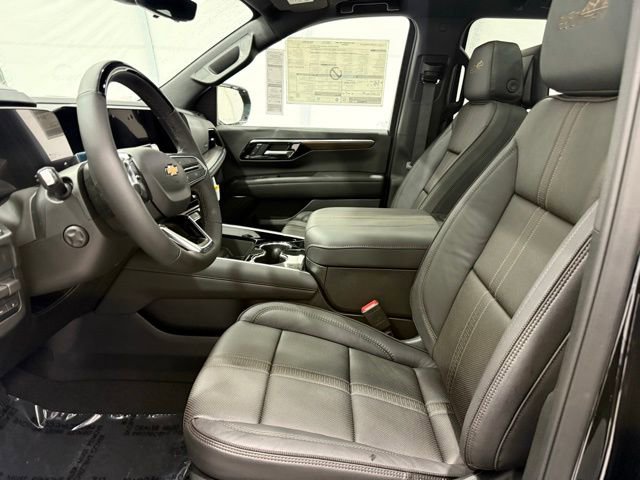 New 2026 Chevrolet Suburban High Country image 14