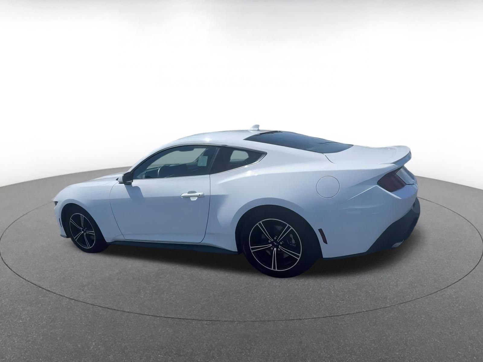 Used 2024 Ford Mustang Premium image 10