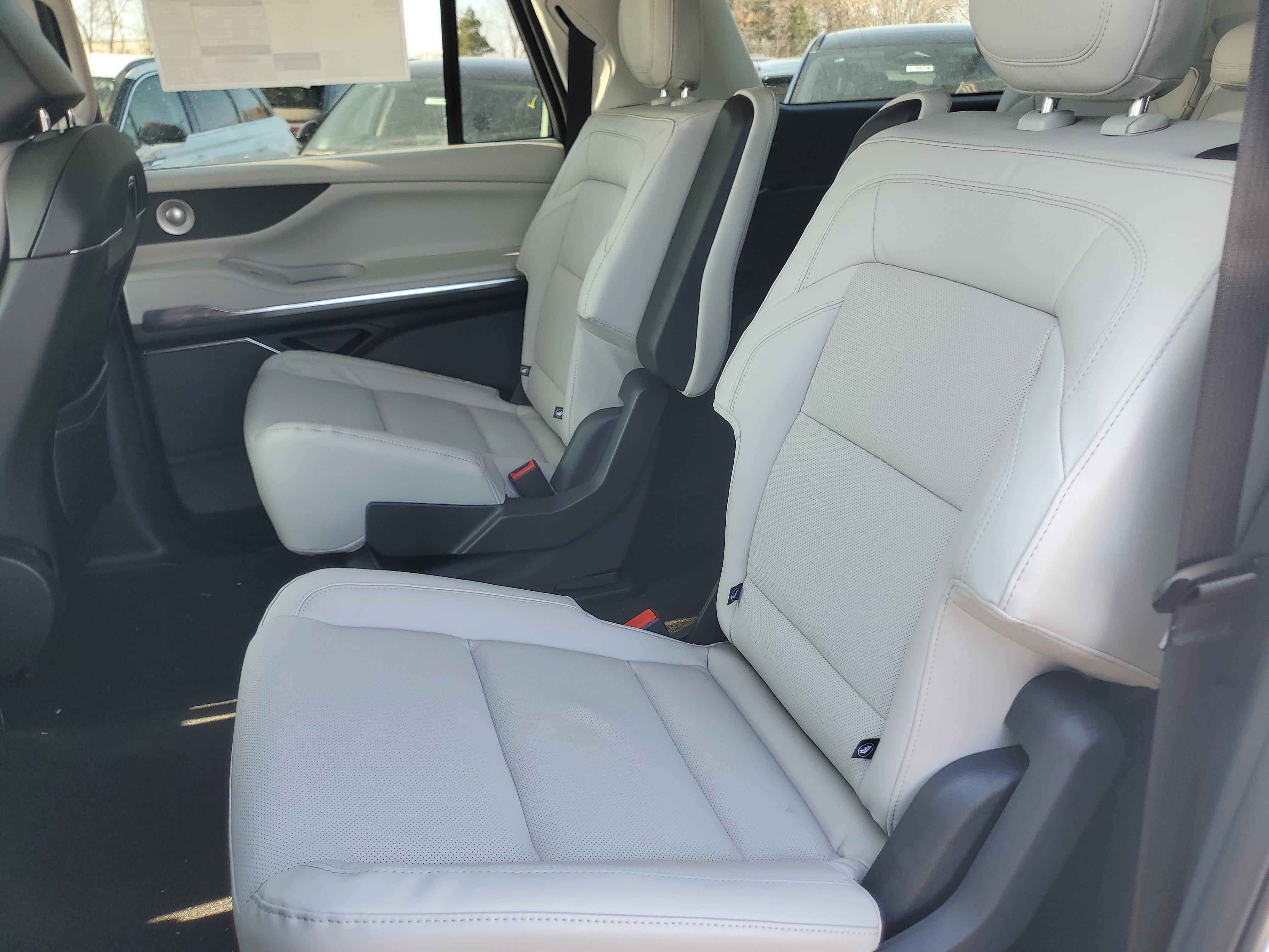 New 2026 Lincoln Navigator L Reserve image 30