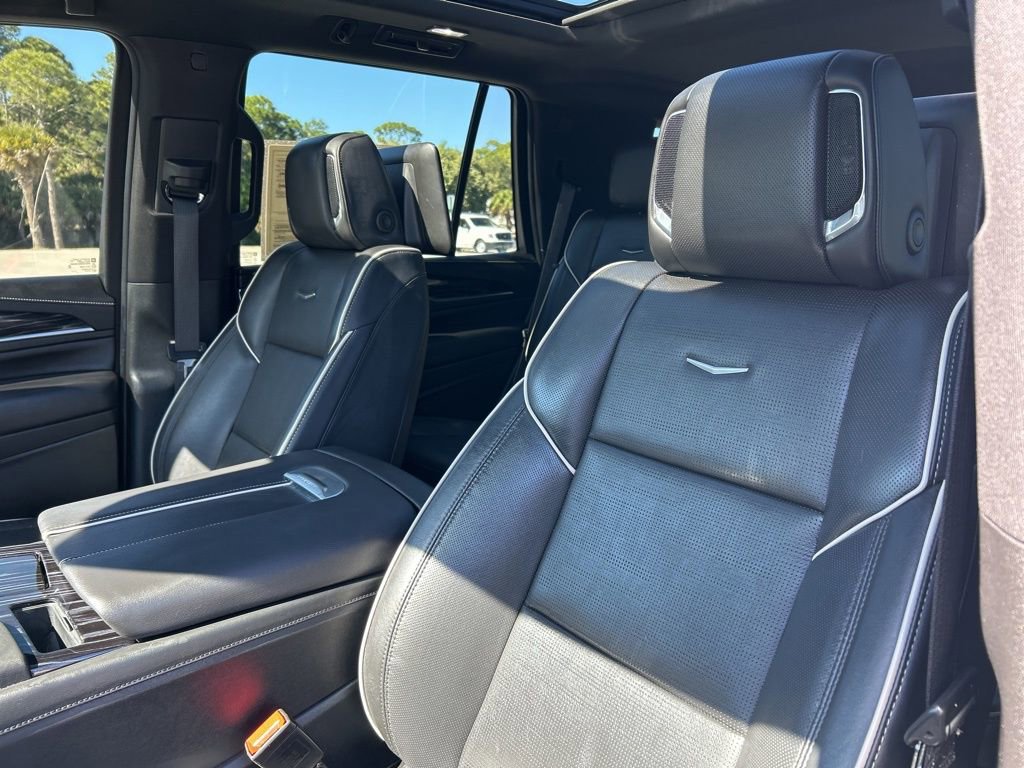 Used 2022 Cadillac Escalade Sport w/ Touring Package image 23