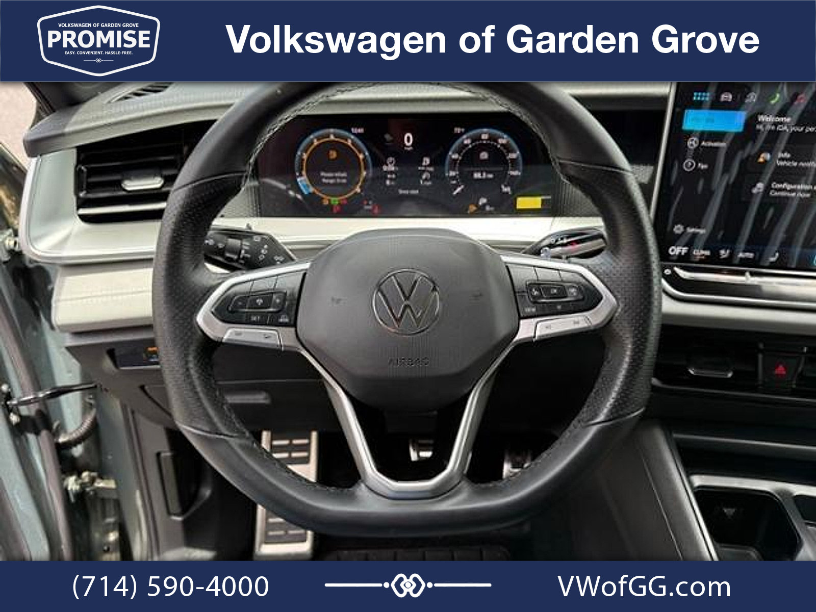 New 2026 Volkswagen Tiguan SE R-Line FWD image 17