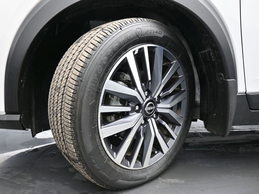 Used 2024 Nissan Kicks SV FWD image 41