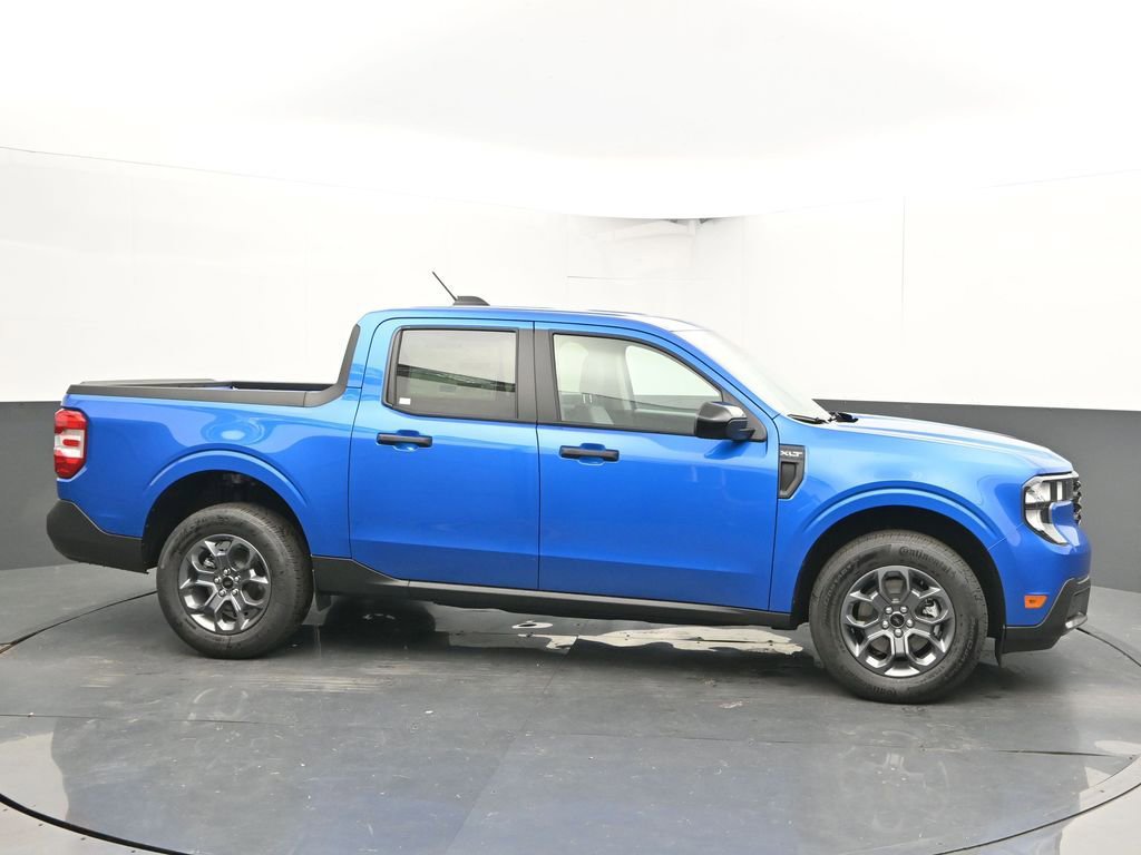 New 2025 Ford Maverick XLT w/ XLT Luxury Package image 11