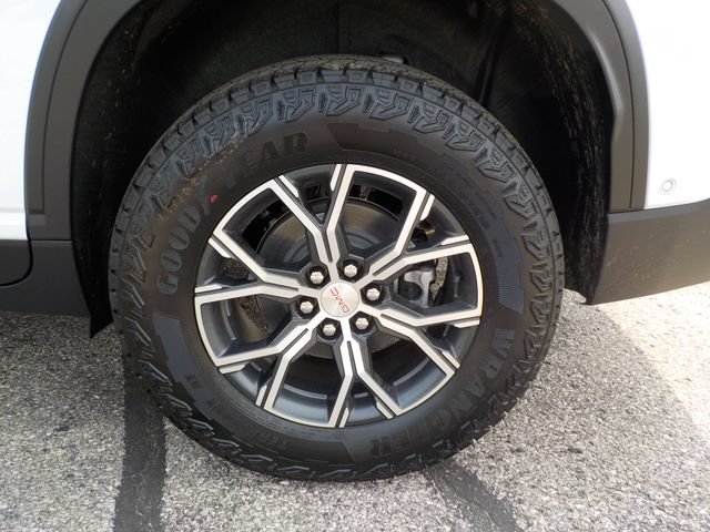 New 2027 GMC Acadia AT4 w/ Super Cruise Package AWD/4WD image 10