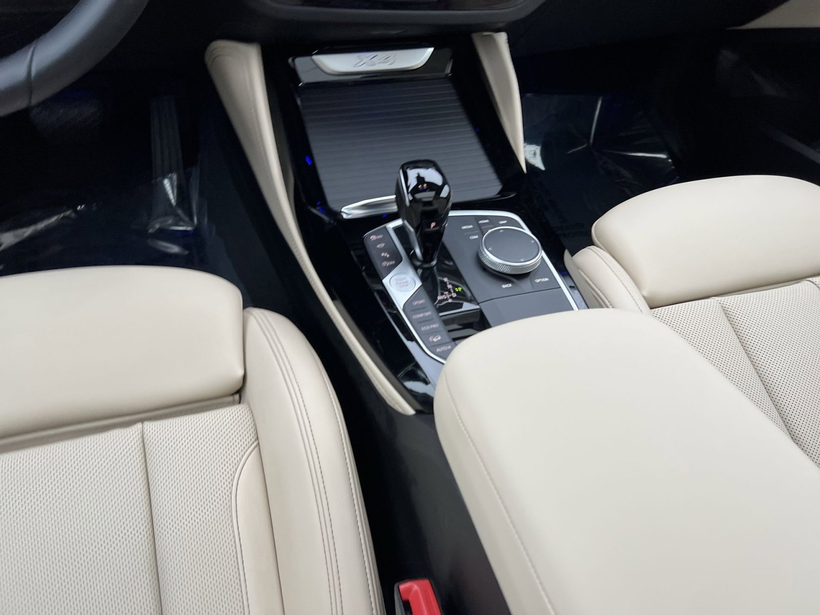 Used 2023 BMW X4 xDrive30i w/ Premium Package image 23