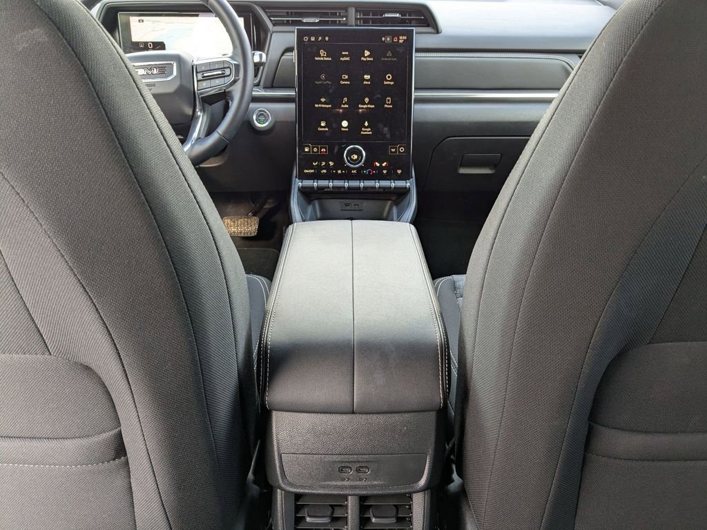 Used 2025 GMC Terrain Elevation image 31
