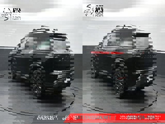 New 2026 Nissan Pathfinder SL image 8