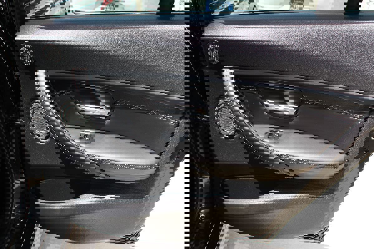 Used 2015 BMW M3 Sedan RWD image 18