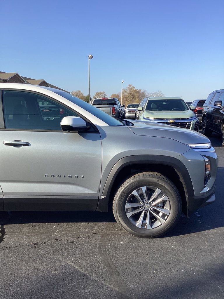 New 2026 Chevrolet Equinox LT w/ Convenience Package II image 8