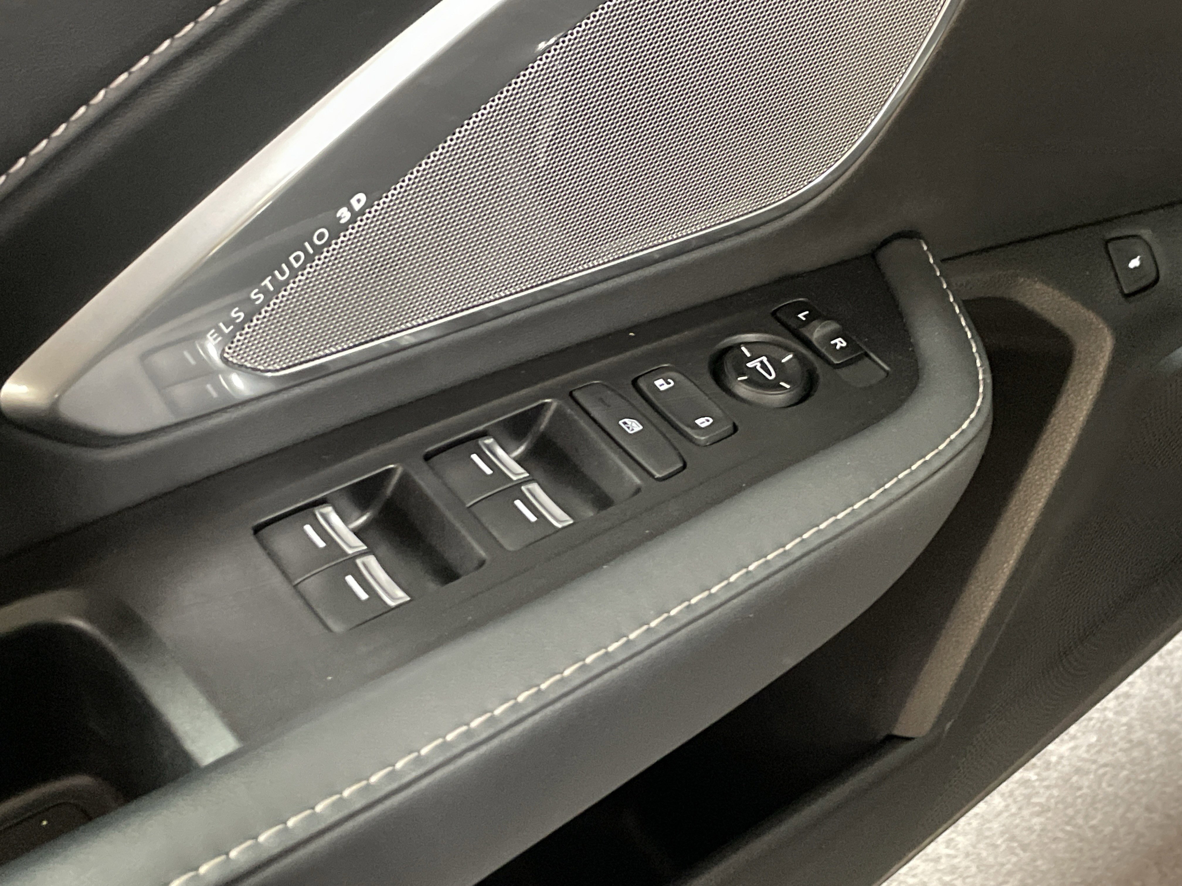 Used 2021 Acura RDX FWD w/ Advance Package image 15