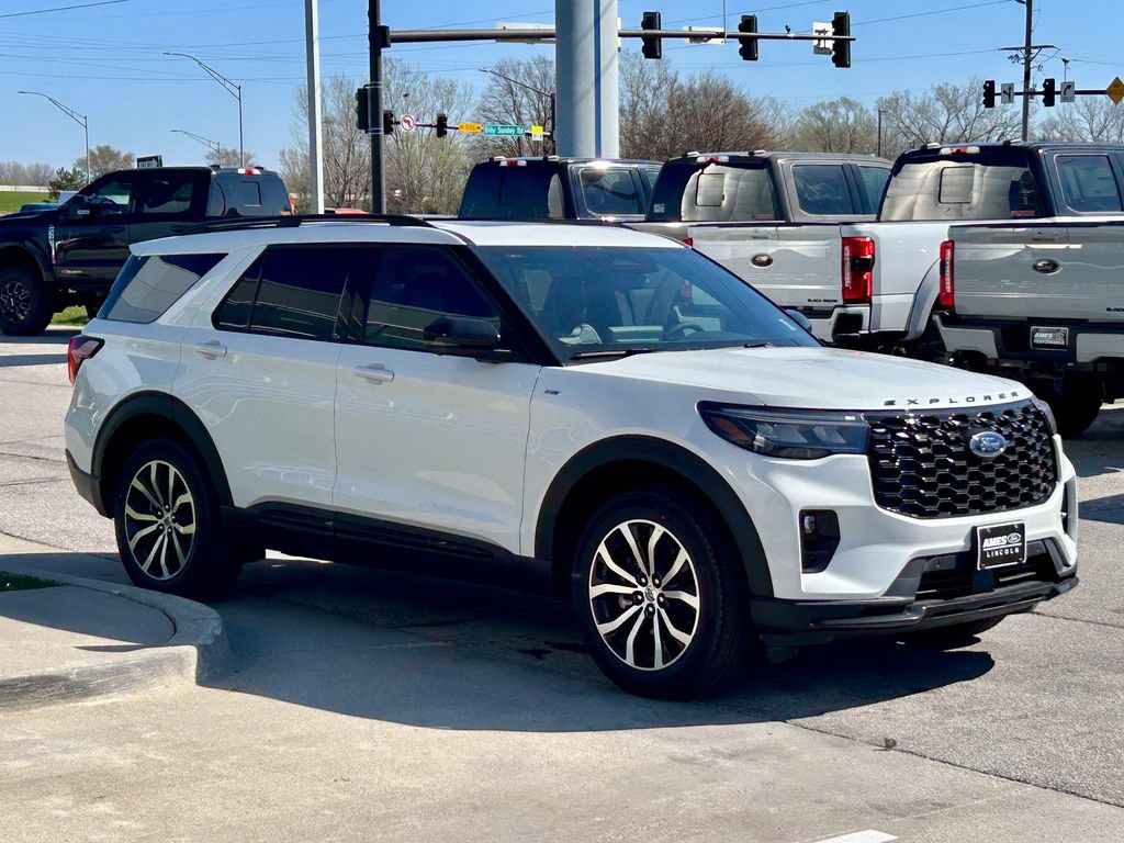 New 2026 Ford Explorer ST-Line AWD/4WD image 7