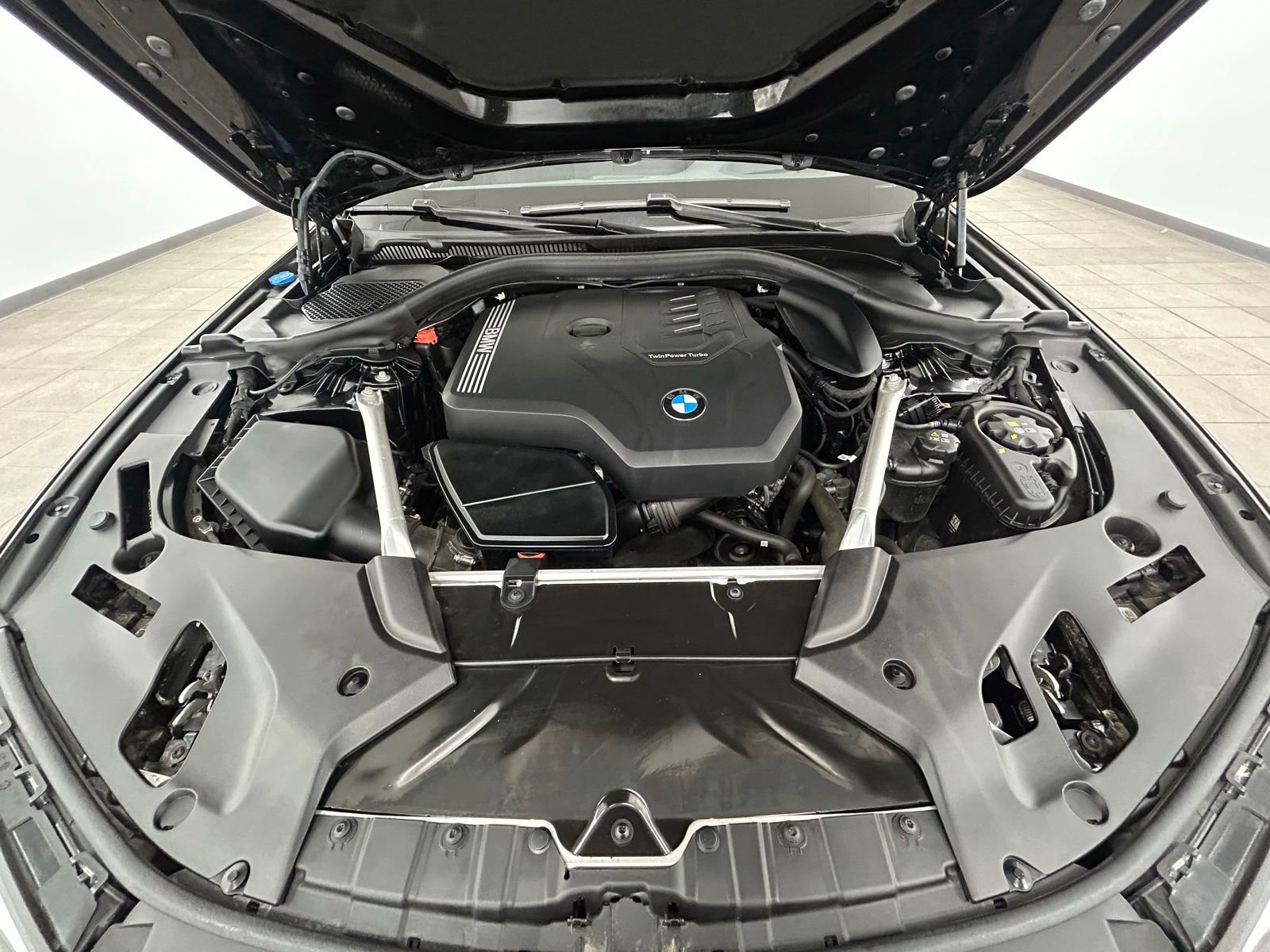 Used 2023 BMW 530i xDrive w/ Premium Package image 42