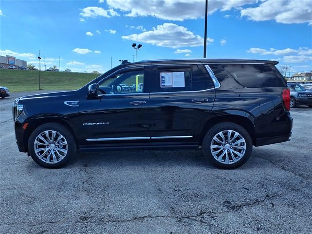 Used 2021 GMC Yukon Denali w/ Denali Premium Package image 24