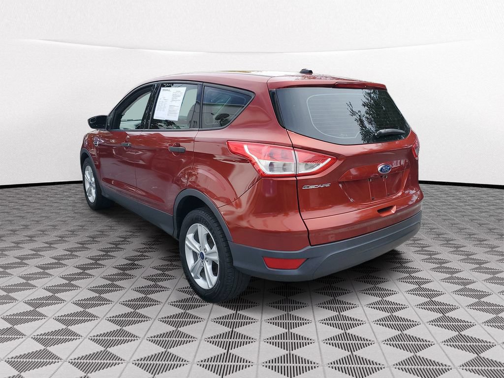 Used 2015 Ford Escape S FWD image 4