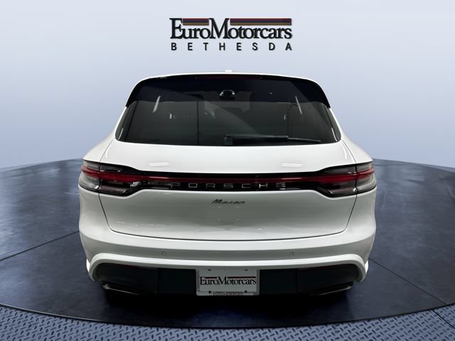 Used 2024 Porsche Macan AWD/4WD image 4
