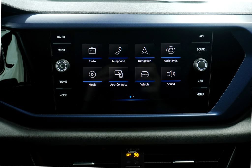 Used 2023 Volkswagen Taos SE FWD image 16