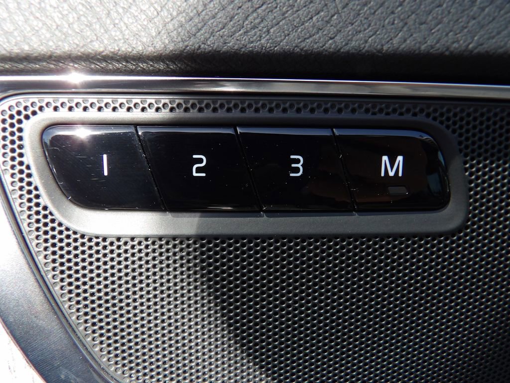 Certified 2024 Volvo XC90 B6 Plus w/ Protection Package Premier image 15