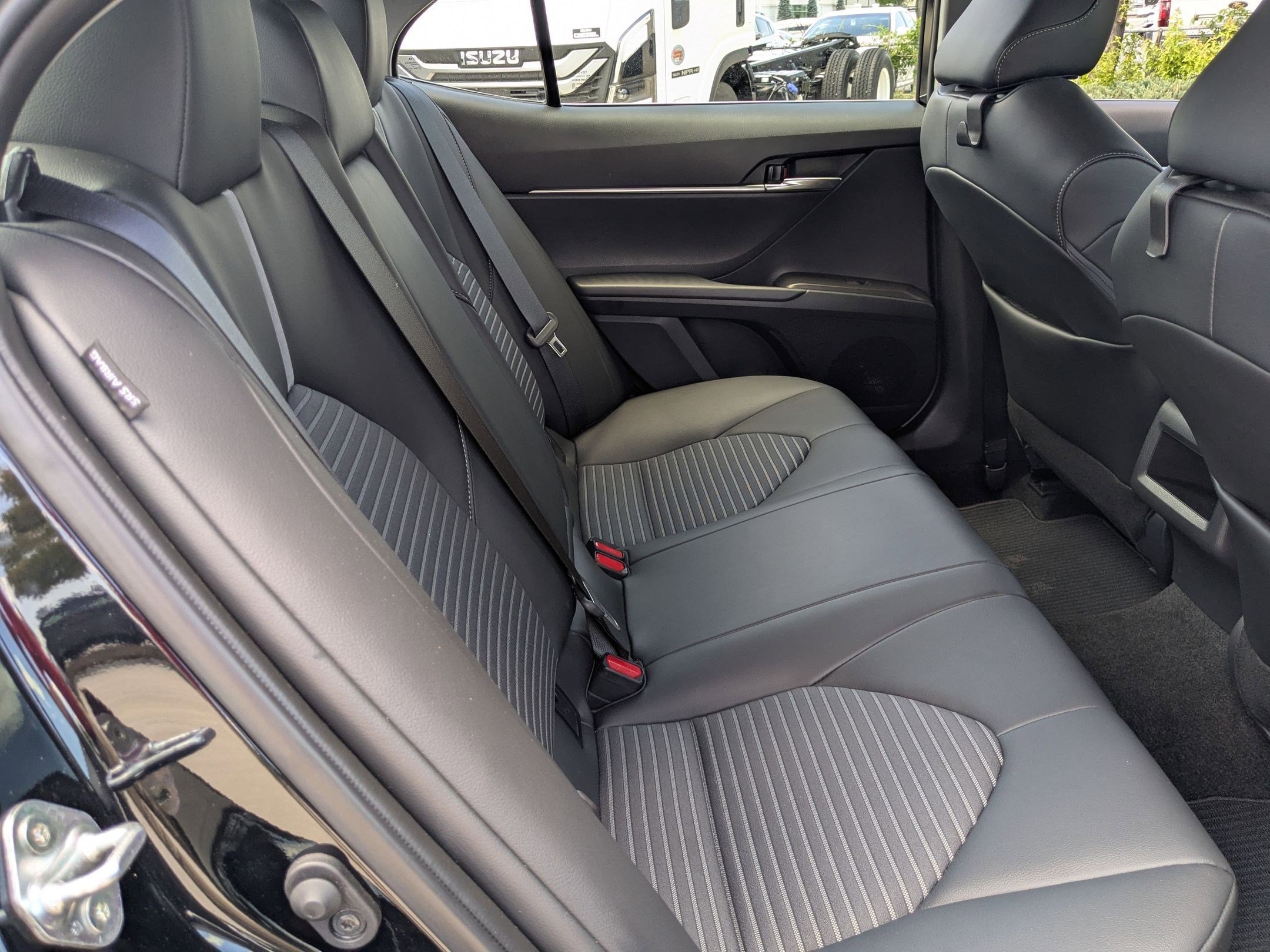Used 2023 Toyota Camry SE FWD image 27