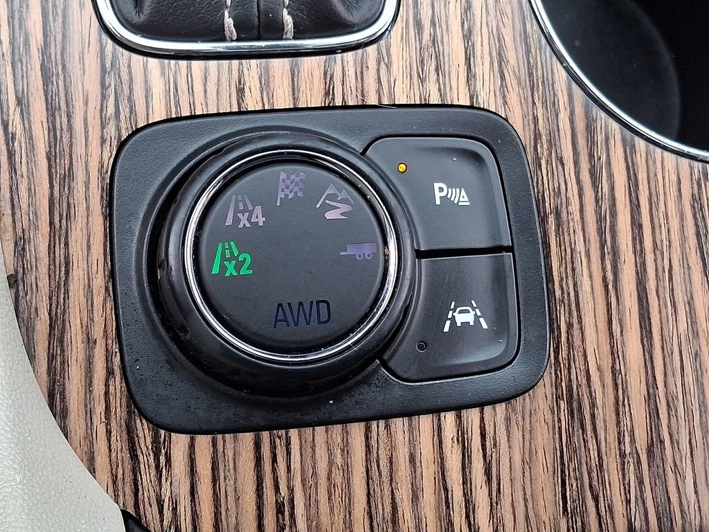 Used 2019 GMC Acadia Denali w/ Technology Package AWD/4WD image 30