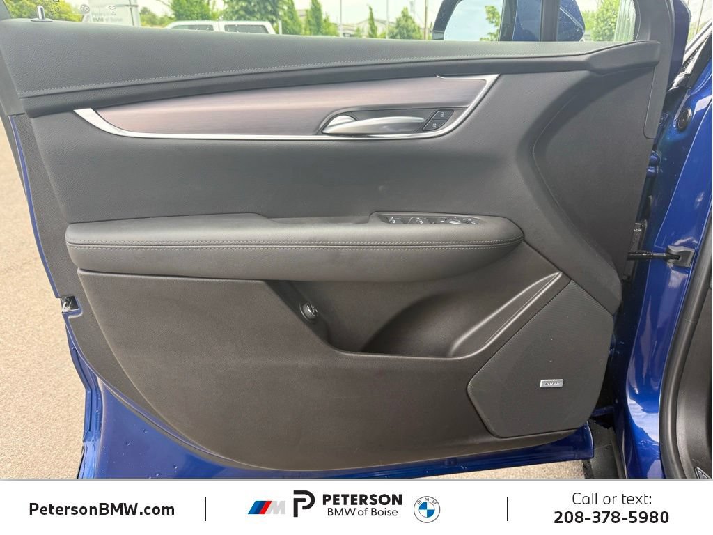 Used 2025 Cadillac XT5 Luxury AWD/4WD image 15